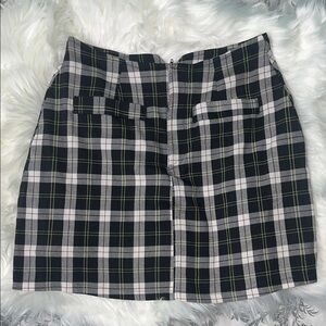 Chic Plaid Mini Skirt - Black, White, and Green